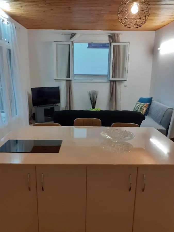 Loca Vacances Sainte-Anne  Holiday home